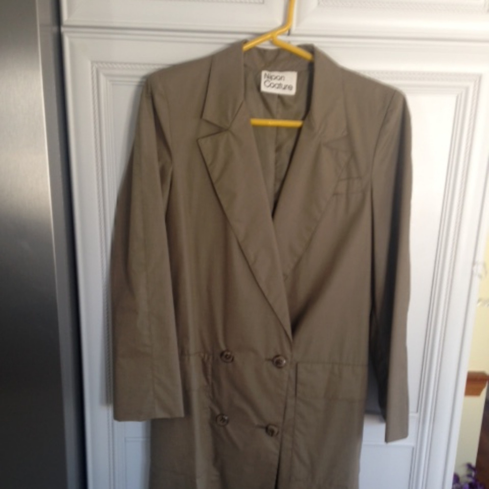 Albert Nipon Raincoat